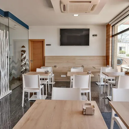 Mardevela Hotel 2*